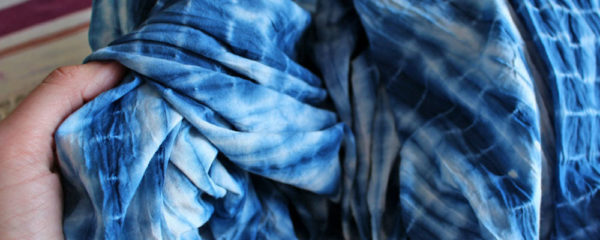 tissu tie and dye
